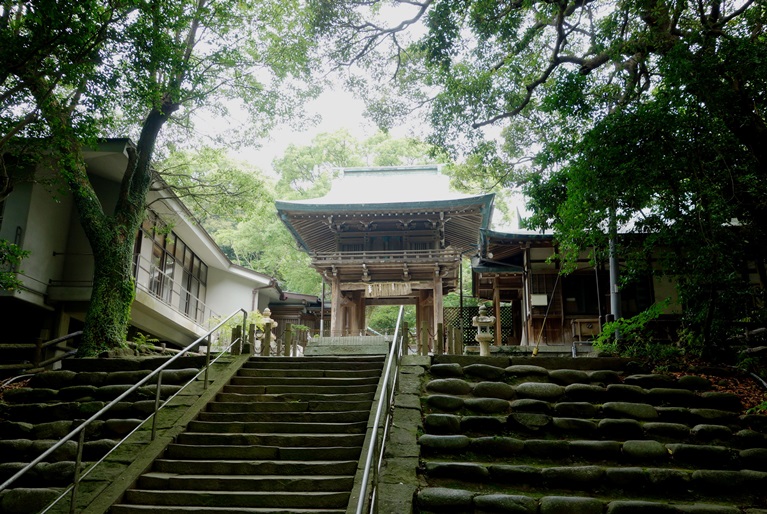 志賀海神社の楼門